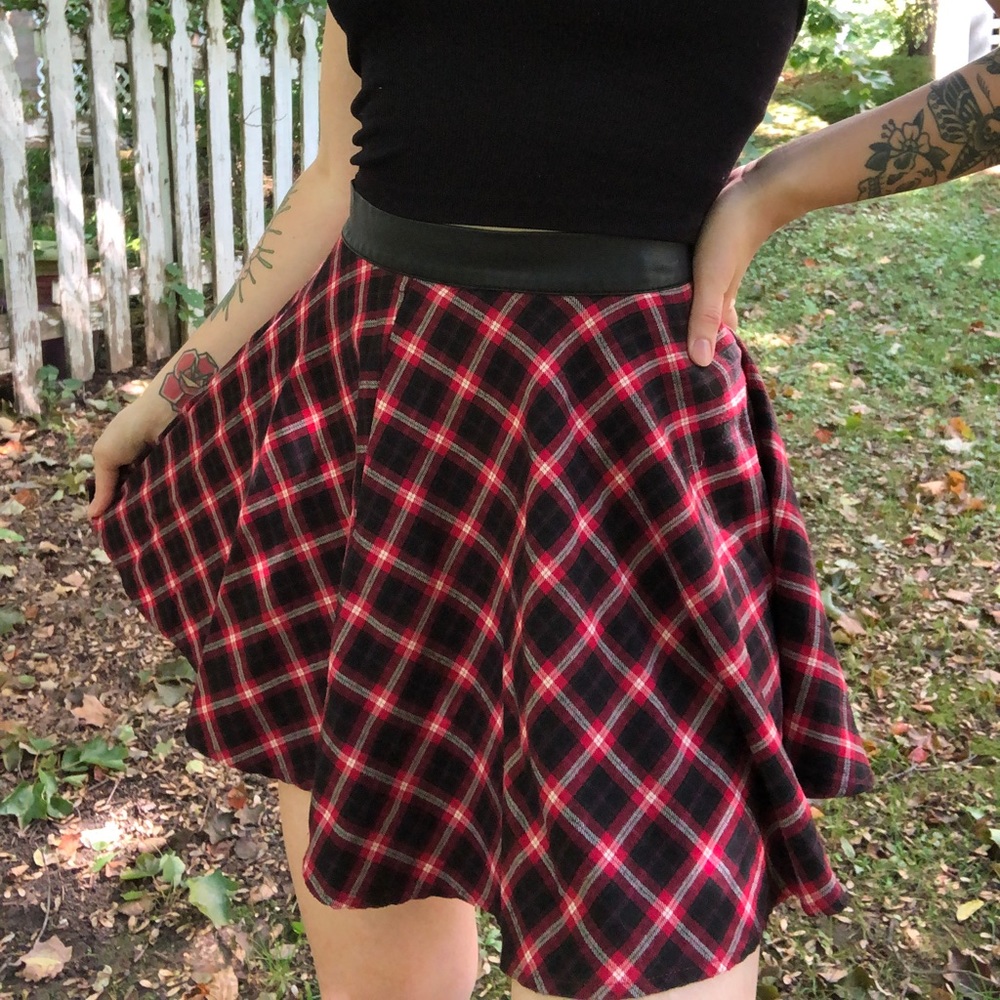 Forever 21 Red Black Plaid Skirt